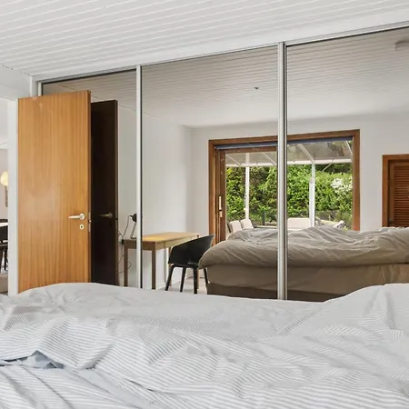 Cozy With Pool By The *